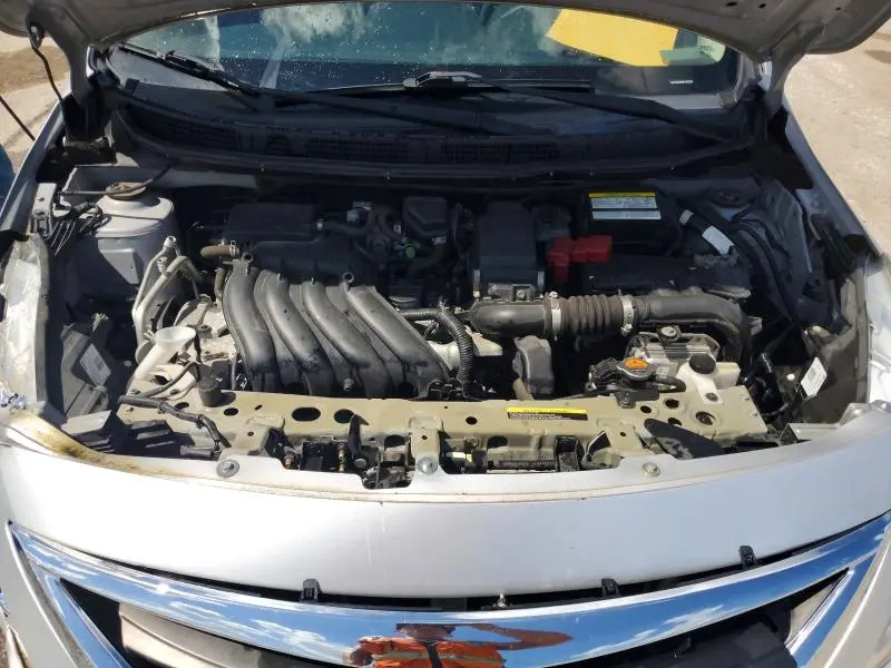 2015 NISSAN VERSA 1.6 SV  