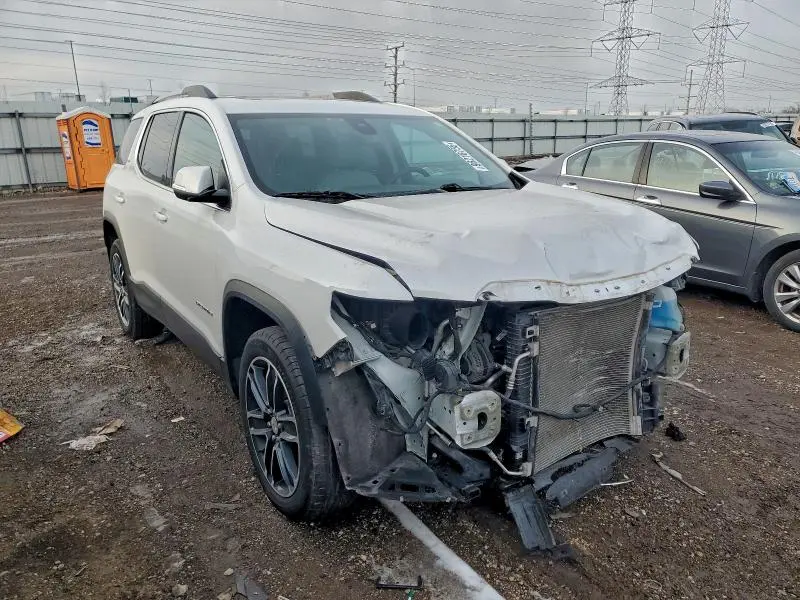 2021 GMC ACADIA SLT  