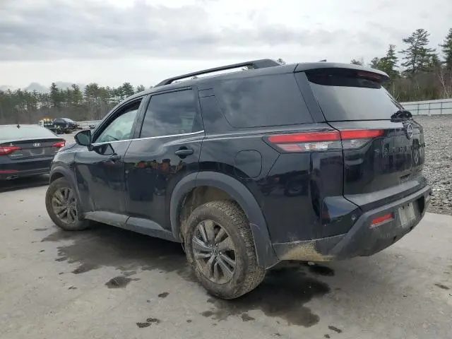 2024 NISSAN PATHFINDER SV  