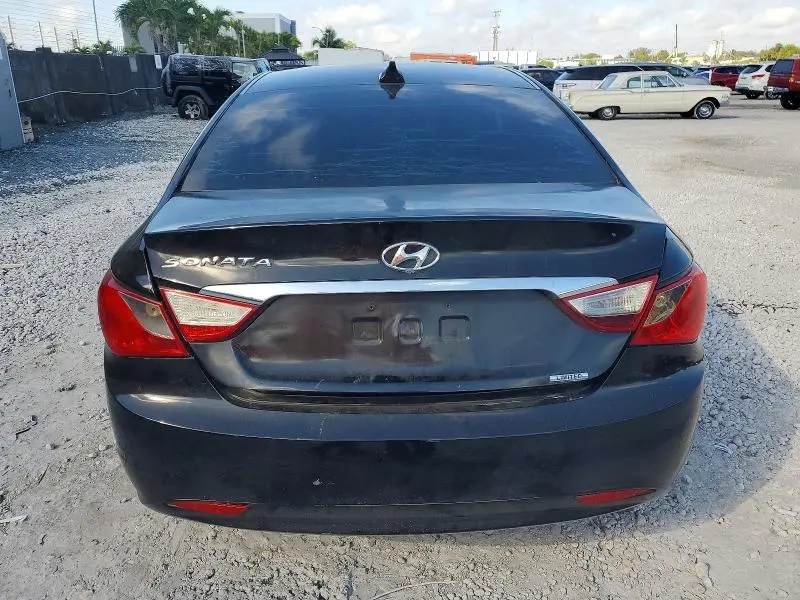 2013 HYUNDAI SONATA SE  