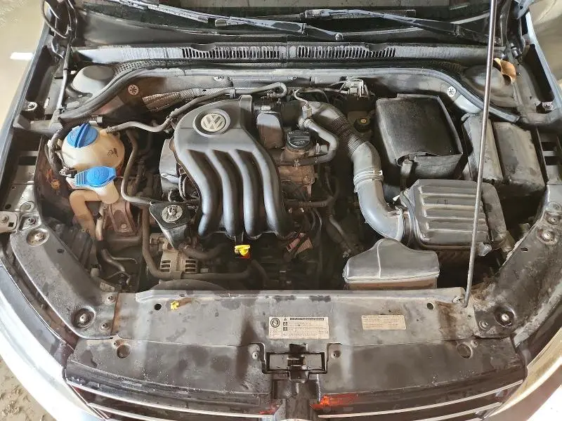 2015 VOLKSWAGEN JETTA BASE  