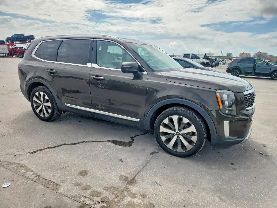 2021 KIA TELLURIDE EX  