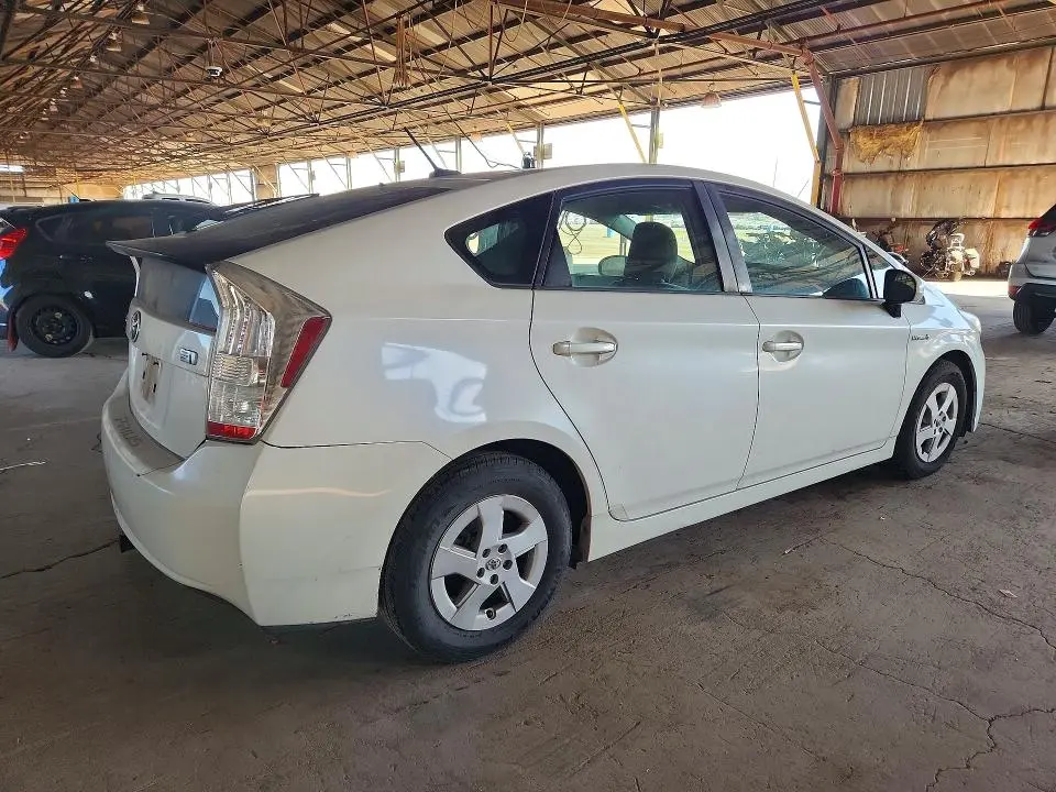 2011 TOYOTA PRIUS TWO  