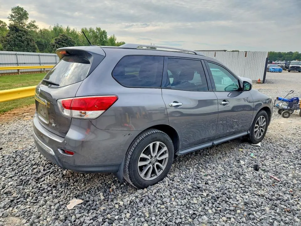 2016 NISSAN PATHFINDER SV  