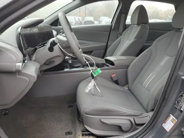 2024 HYUNDAI ELANTRA SEL  