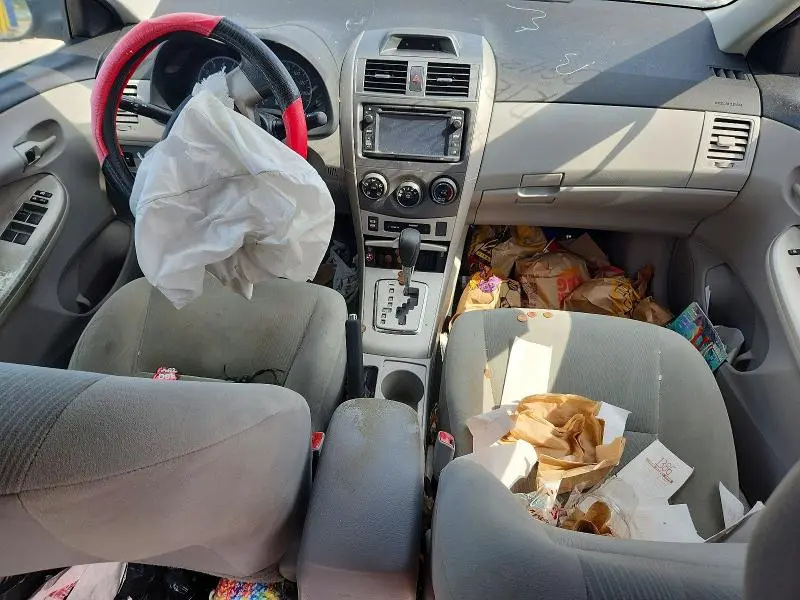2013 TOYOTA COROLLA LE  
