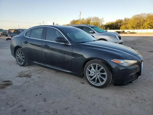 2017 ALFA ROMEO GIULIA   