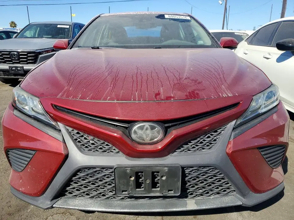 2018 TOYOTA CAMRY SE  