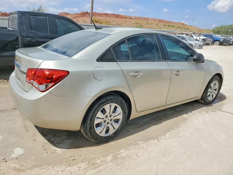 2013 CHEVROLET CRUZE LS  