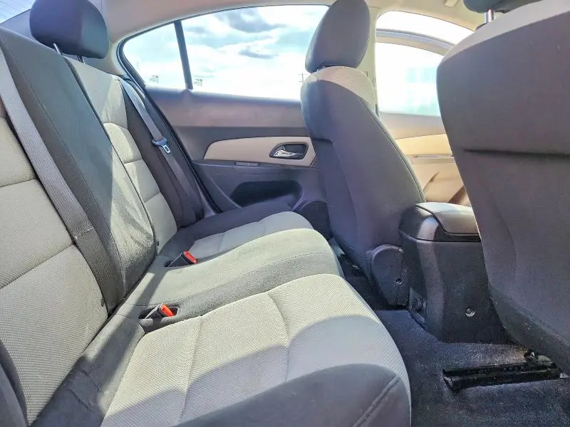 2015 CHEVROLET CRUZE LS  
