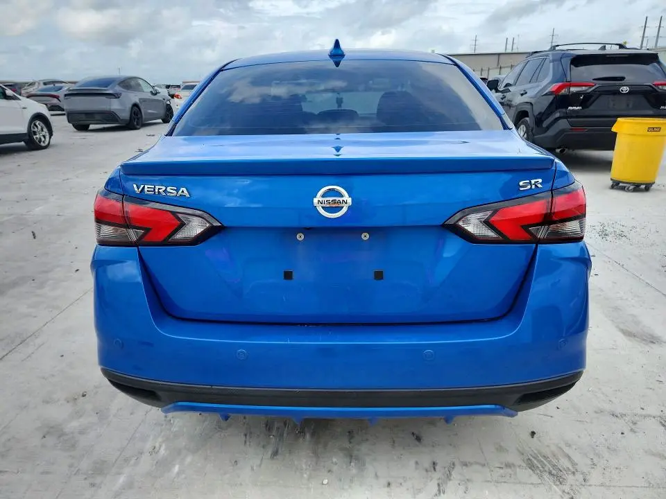 2020 NISSAN VERSA SR  