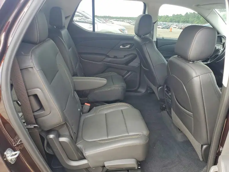 2021 CHEVROLET TRAVERSE LT  