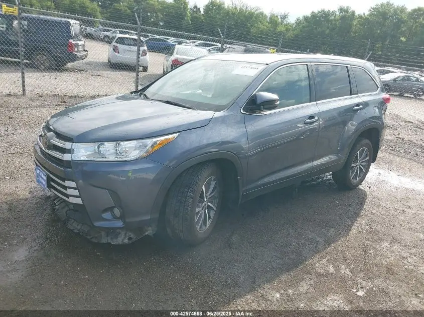 2019 TOYOTA HIGHLANDER XLE