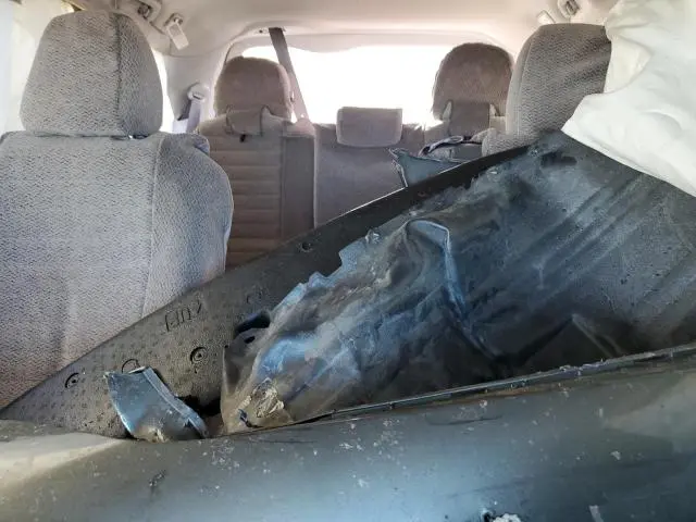 2013 TOYOTA SIENNA LE  