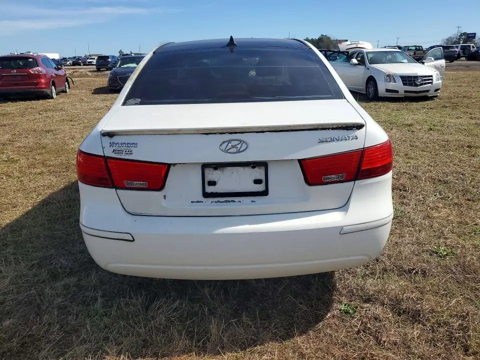 2010 HYUNDAI SONATA GLS  