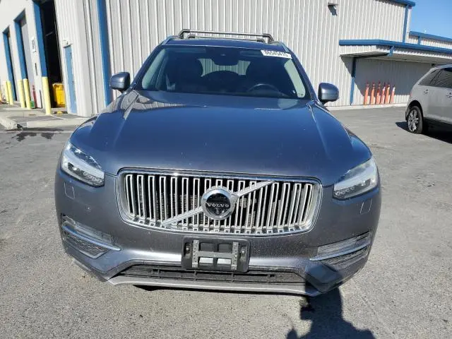 2017 VOLVO XC90 T6  