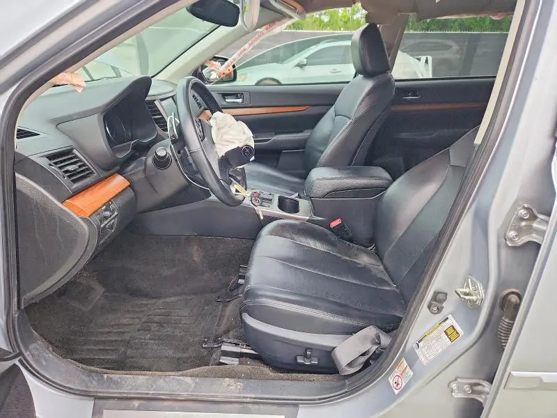 2013 SUBARU OUTBACK 3.6R LIMITED  