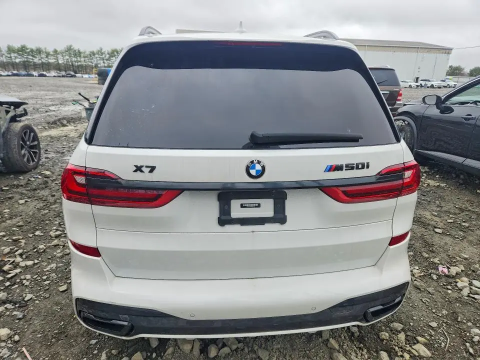 2021 BMW X7 M50I  