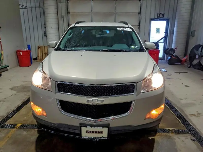 2011 CHEVROLET TRAVERSE LT  