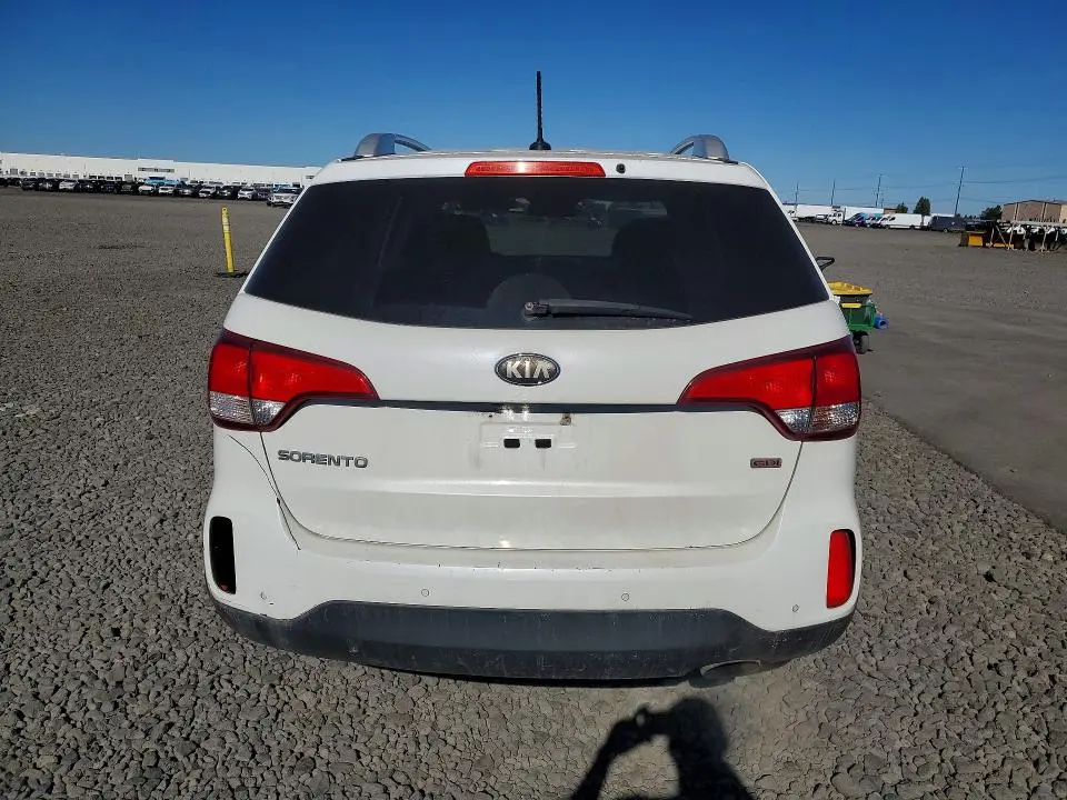 2014 KIA SORENTO LX  