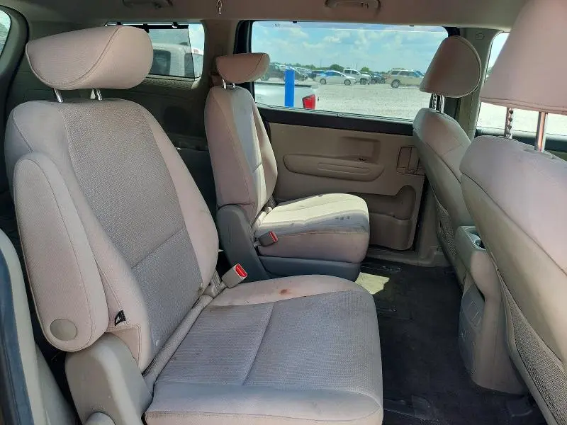 2016 KIA SEDONA LX  