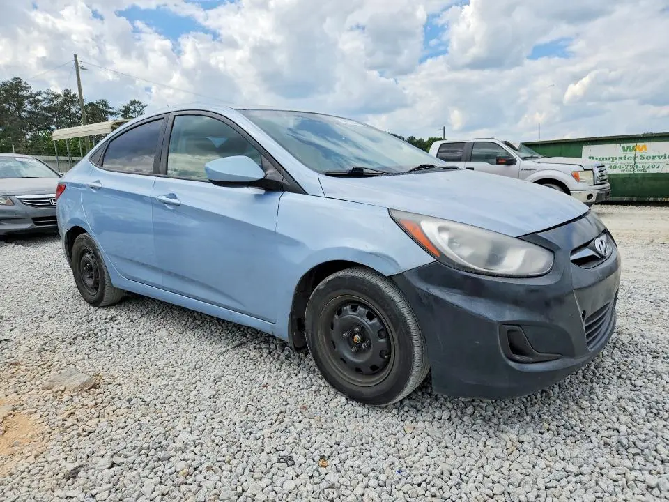2013 HYUNDAI ACCENT GLS  