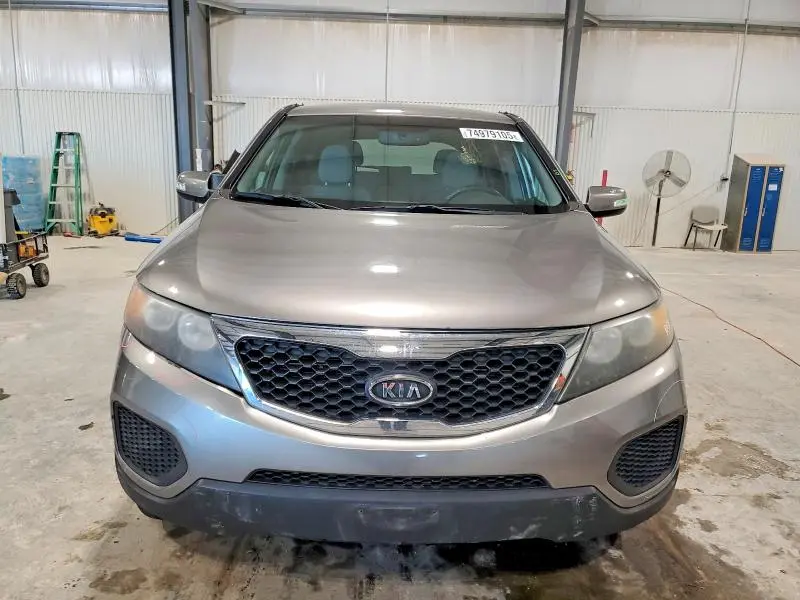 2011 KIA SORENTO BASE  