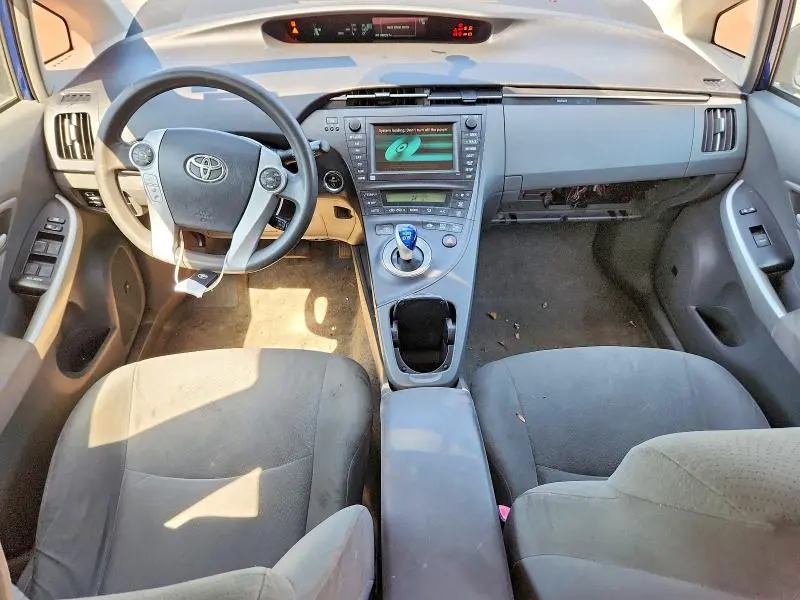 2010 TOYOTA PRIUS III  
