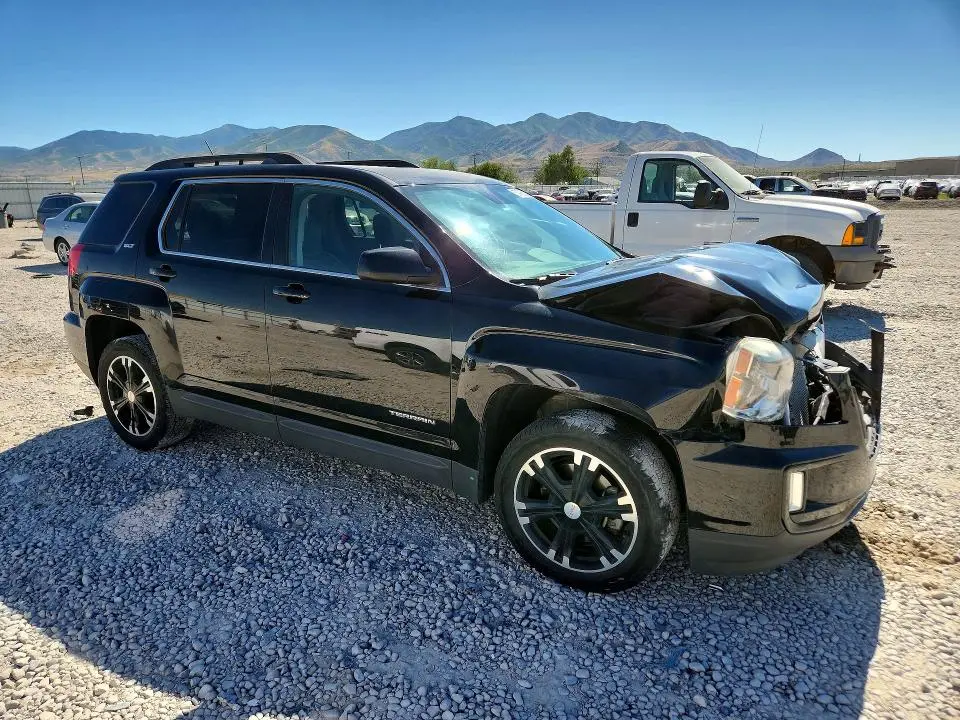 2017 GMC TERRAIN SLT  