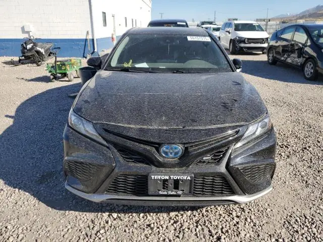 2021 TOYOTA CAMRY XSE
