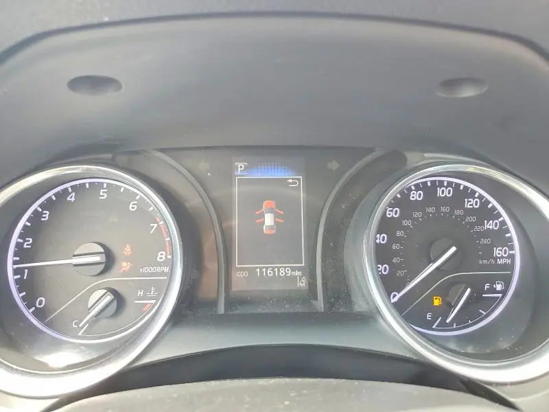 2018 TOYOTA CAMRY SE  