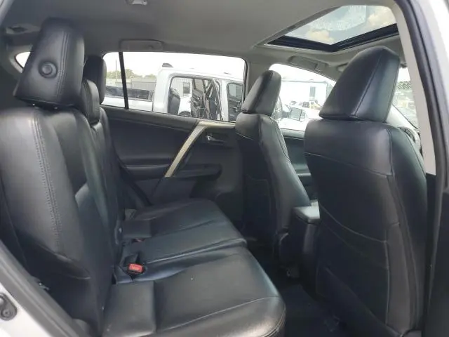 2015 TOYOTA RAV4 XLE  