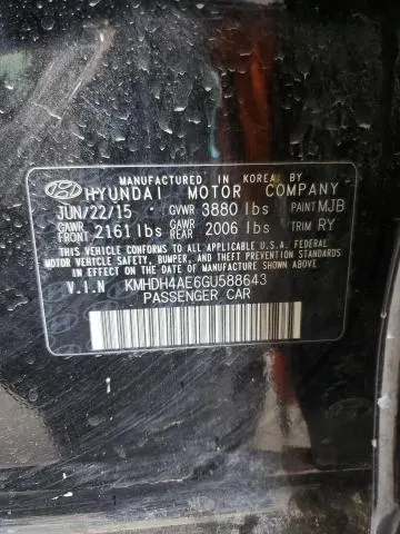2016 HYUNDAI ELANTRA SE  