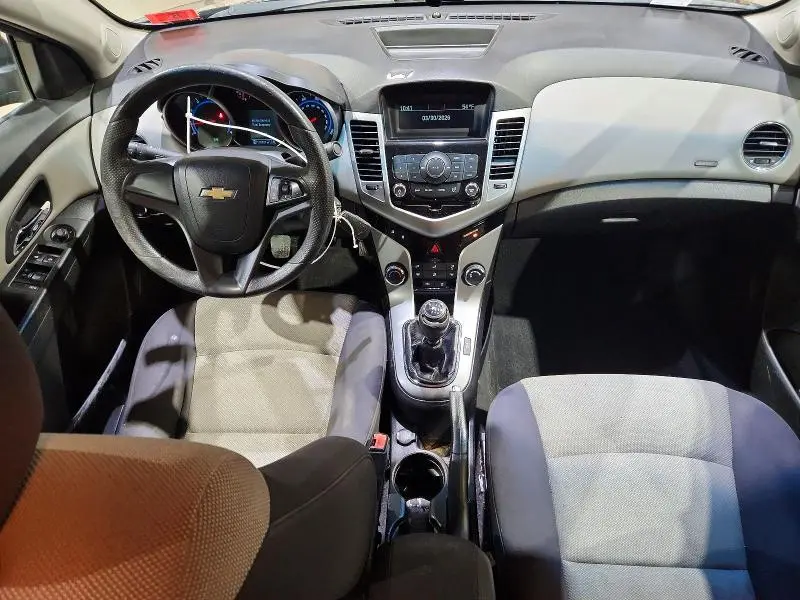 2012 CHEVROLET CRUZE LS  