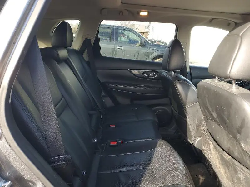 2015 NISSAN ROGUE S  