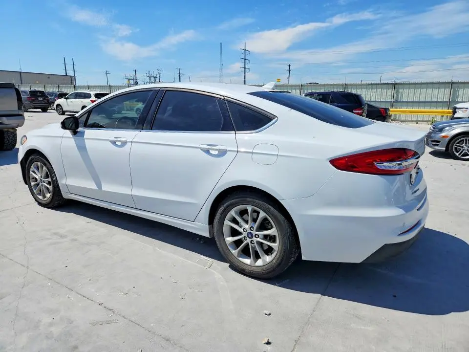 2019 FORD FUSION SE  