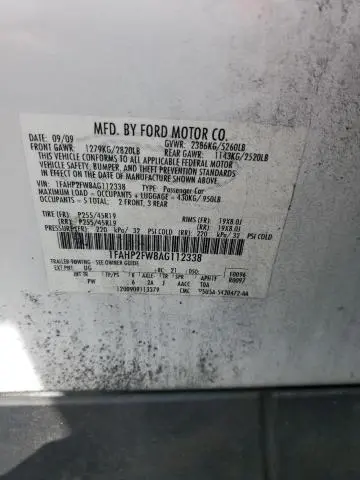 2010 FORD TAURUS LIMITED  