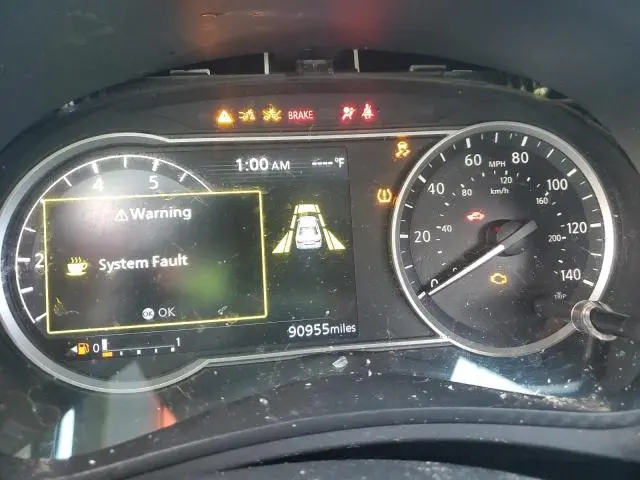 2020 NISSAN VERSA SV  