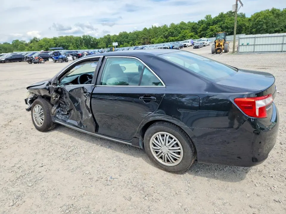2014 TOYOTA CAMRY LE  