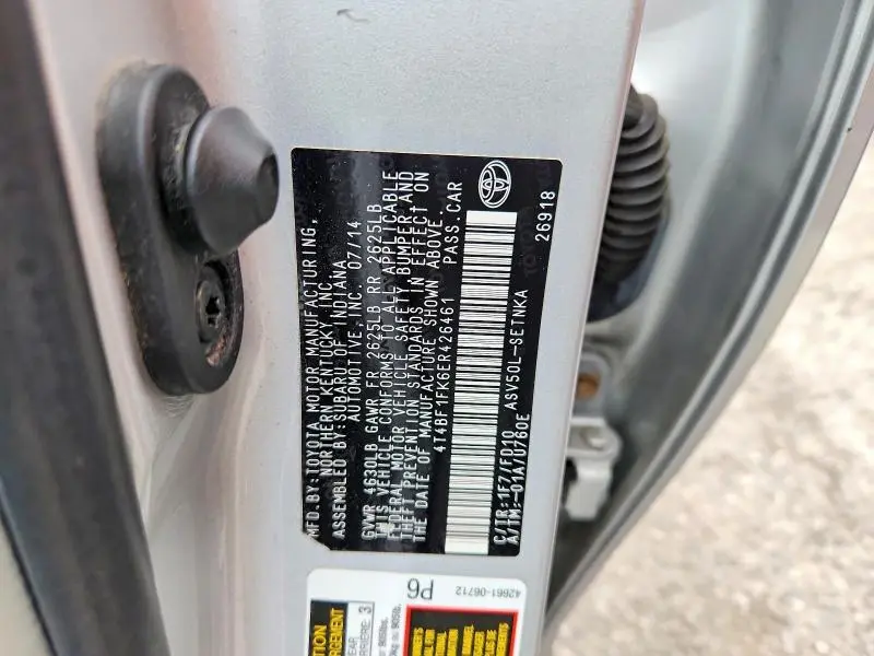 2014 TOYOTA CAMRY LE  