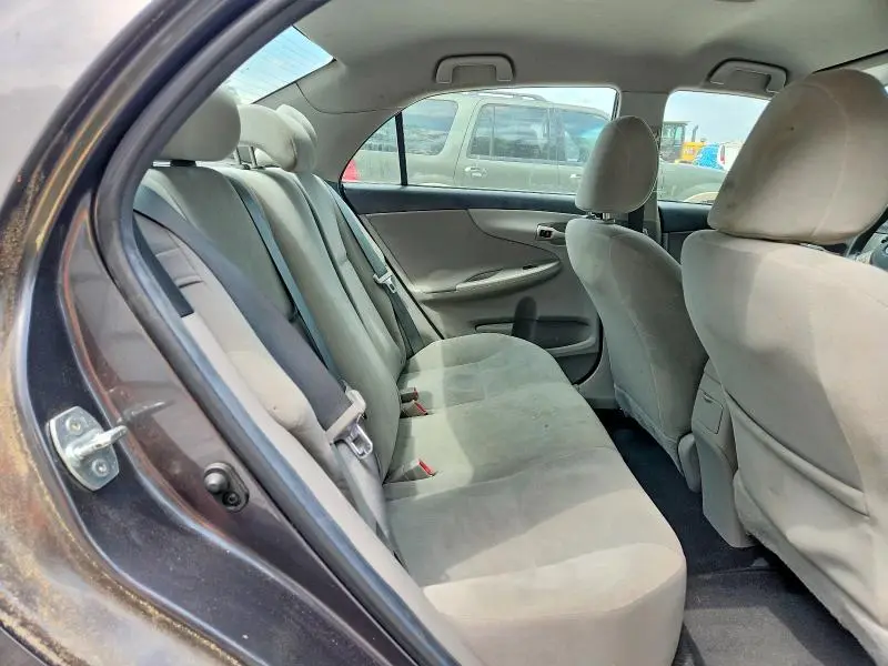 2013 TOYOTA COROLLA LE  