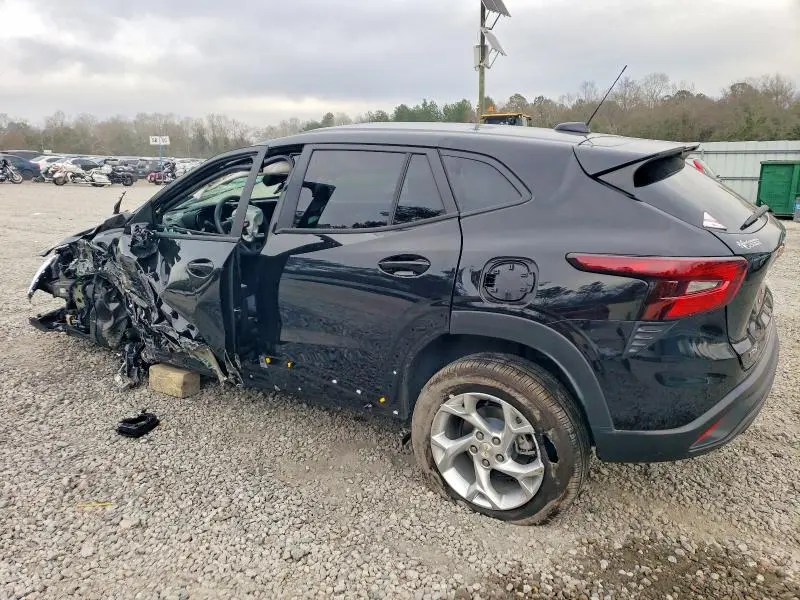 2025 CHEVROLET TRAX LS  