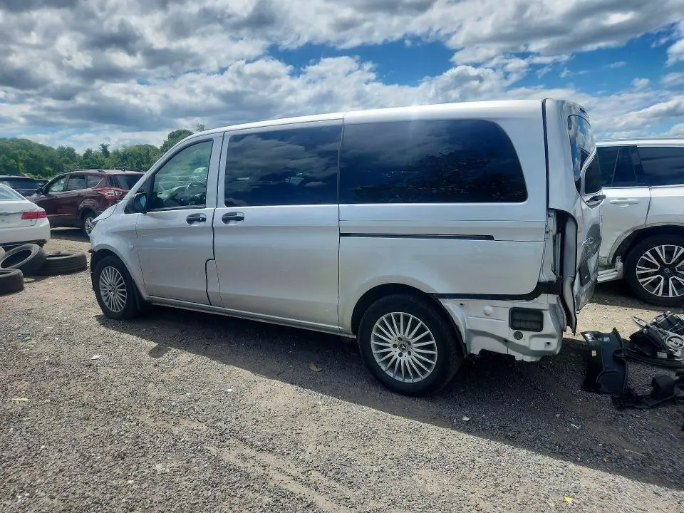 2021 MERCEDES-BENZ METRIS   