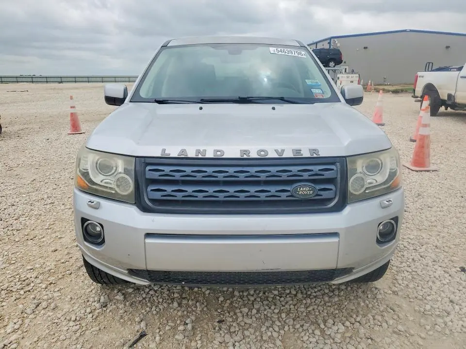 2015 LAND ROVER LR2 BASE  