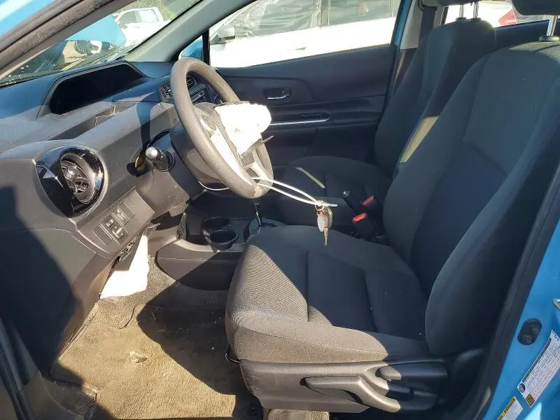 2015 TOYOTA PRIUS C TWO  