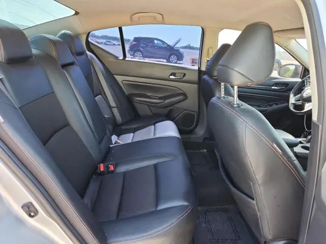 2022 NISSAN ALTIMA SR  