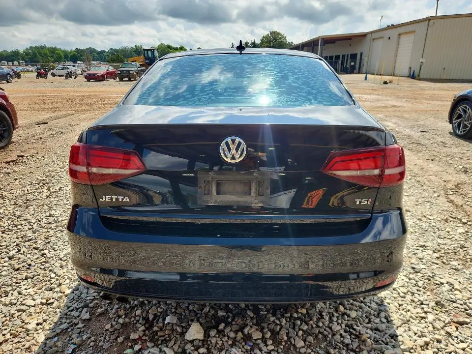 2016 VOLKSWAGEN JETTA SPORT  