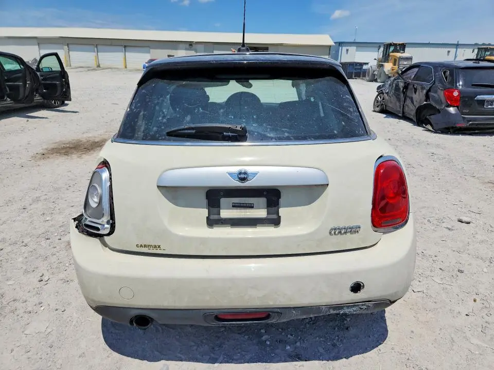 2015 MINI COOPER   