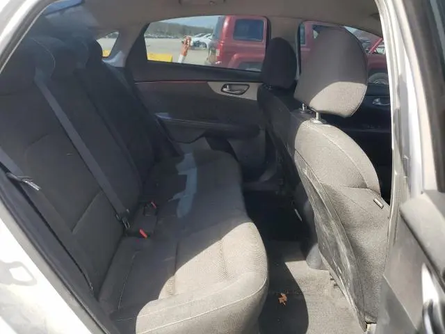 2021 KIA FORTE FE  