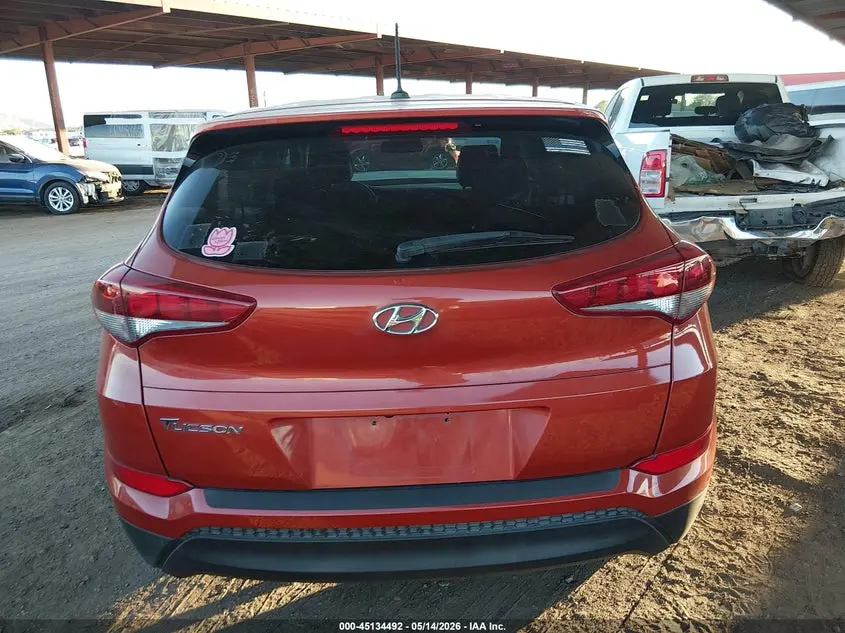 2016 HYUNDAI TUCSON SE